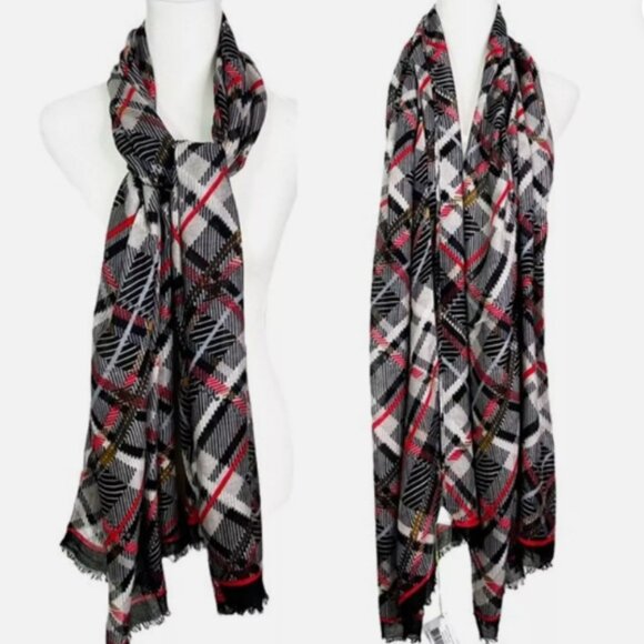 VERA BRADLEY Soft Fringe Sofia Plaid Scarf - Picture 1 of 7
